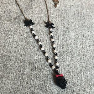 Betsey Johnson Small Skull/Pearl Necklace